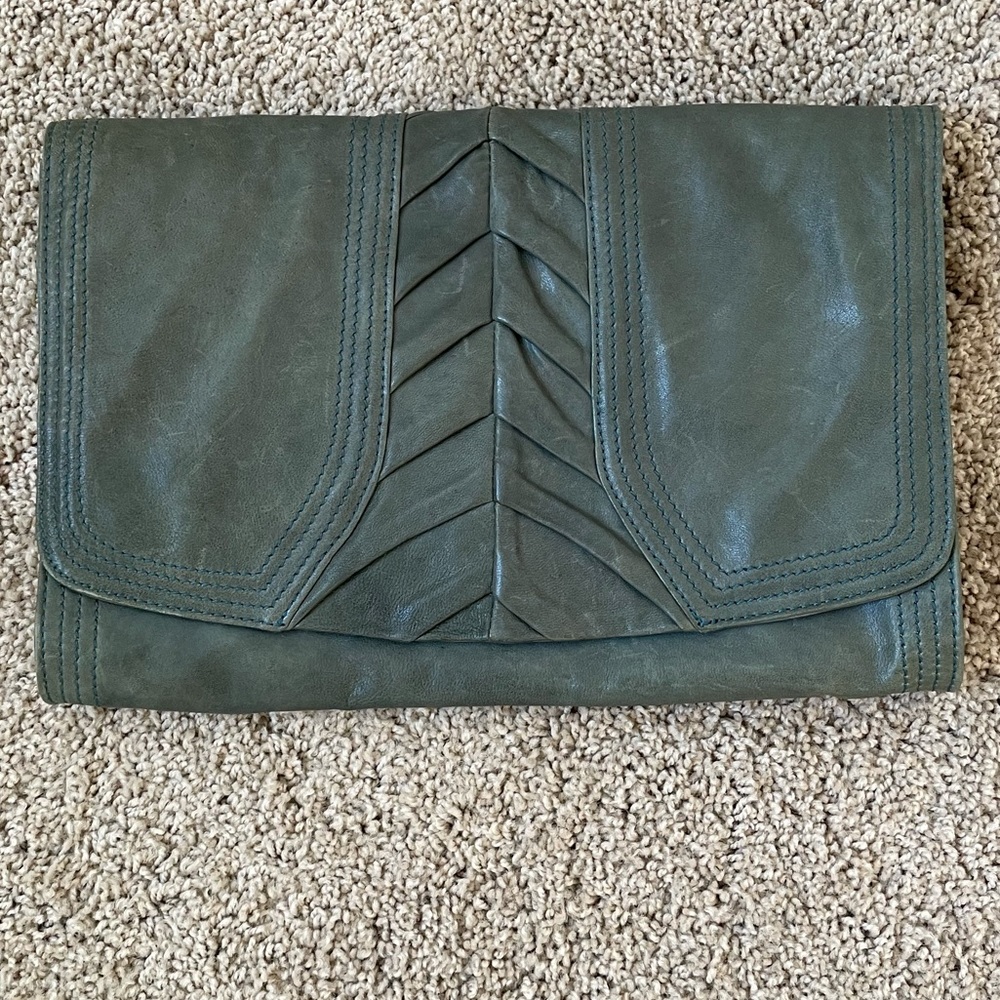 Charles David Clutch